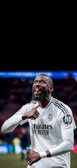 赌场建筑学：为什么赌桌的排列总是让你像在走迷宫？（赌场空间设计：赌桌布局为何让人仿佛置身迷宫？）